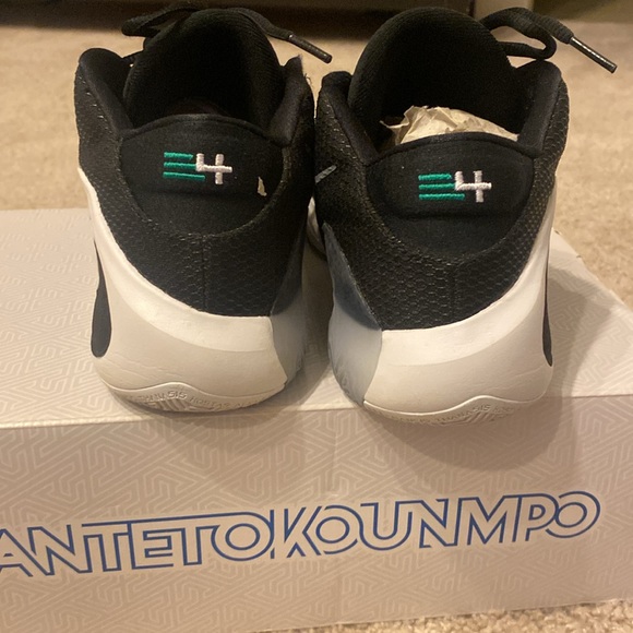 Men’s Zoom Freak1 Giannis - Picture 4 of 6